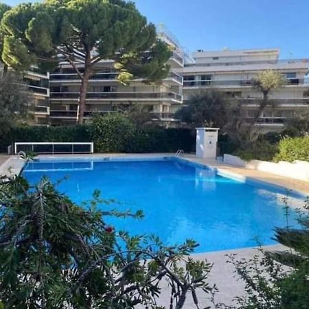 Juan Les Pins Tanit Studio Climatise Vue Sur Mer Piscine Antibes Esterno foto